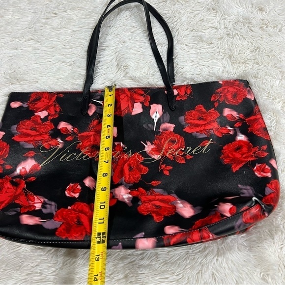 Victoria's Secret Large Red Floral Rose Tote Bag Limited Edition - Picture 3 of 16